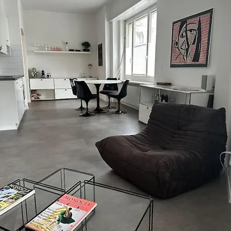 Luxurioeses Designer-studio דירה *
